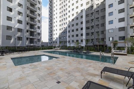 Casa para alugar com 42m², 2 quartos e 1 vaga Casa para alugar com 42m², 2 quartos e 1 vagaÁrea Comum - Piscina