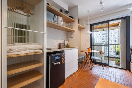Studio de kitnet/studio à venda com 1 quarto, 21m² em Jardim das Bandeiras, São Paulo