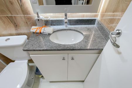 Casa de condomínio à venda com 54m², 2 quartos e 1 vagaBanheiro 2