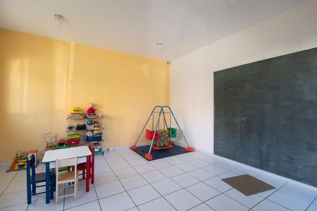 Casa de condomínio à venda com 54m², 2 quartos e 1 vagaBrinquedoteca