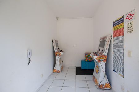 Casa de condomínio à venda com 54m², 2 quartos e 1 vagaSala de Jogos