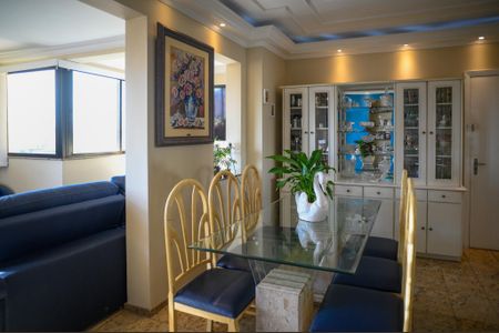 Sala de Jantar de apartamento à venda com 2 quartos, 232m² em Vila Moinho Velho, São Paulo