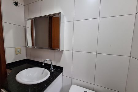 Apartamento à venda com 63m², 2 quartos e 2 vagas Apartamento à venda com 63m², 2 quartos e 2 vagasBanheiro da Suíte