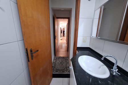 Apartamento à venda com 63m², 2 quartos e 2 vagas Apartamento à venda com 63m², 2 quartos e 2 vagasBanheiro da Suíte