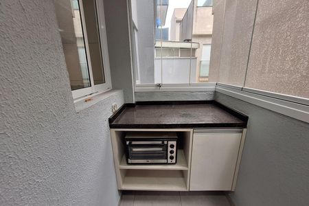 Apartamento à venda com 63m², 2 quartos e 2 vagas Apartamento à venda com 63m², 2 quartos e 2 vagasSacada sala