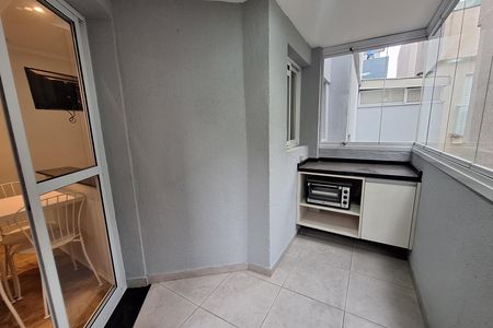 Apartamento à venda com 63m², 2 quartos e 2 vagas Apartamento à venda com 63m², 2 quartos e 2 vagasSacada sala
