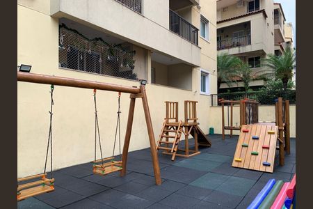 Apartamento à venda com 79m², 2 quartos e 1 vaga Apartamento à venda com 79m², 2 quartos e 1 vagaÁrea comum - Playground