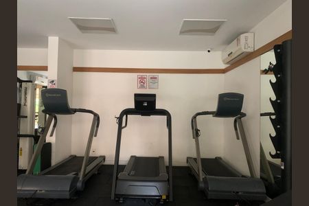 Apartamento à venda com 79m², 2 quartos e 1 vaga Apartamento à venda com 79m², 2 quartos e 1 vagaÁrea comum - Academia