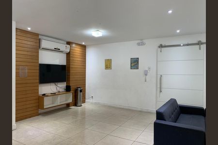 Apartamento à venda com 79m², 2 quartos e 1 vaga Apartamento à venda com 79m², 2 quartos e 1 vagaÁrea comum