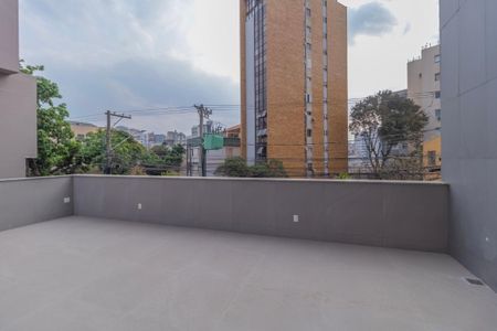 Apartamento à venda com 334m², 3 quartos e 2 vagas Apartamento à venda com 334m², 3 quartos e 2 vagasVaranda - Suíte