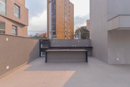 Apartamento à venda com 334m², 3 quartos e 2 vagas Apartamento à venda com 334m², 3 quartos e 2 vagasVaranda - Suíte