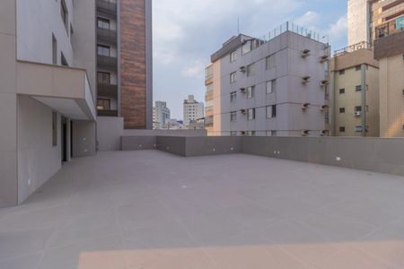 Apartamento à venda com 334m², 3 quartos e 2 vagas Apartamento à venda com 334m², 3 quartos e 2 vagasVaranda - Suíte