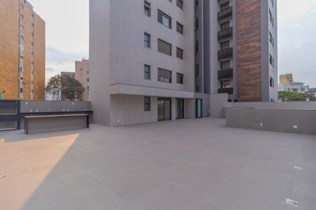 Apartamento à venda com 334m², 3 quartos e 2 vagas Apartamento à venda com 334m², 3 quartos e 2 vagasVaranda - Suíte