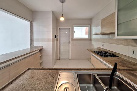 Casa para alugar com 95m², 2 quartos e 2 vagas Casa para alugar com 95m², 2 quartos e 2 vagasCozinha