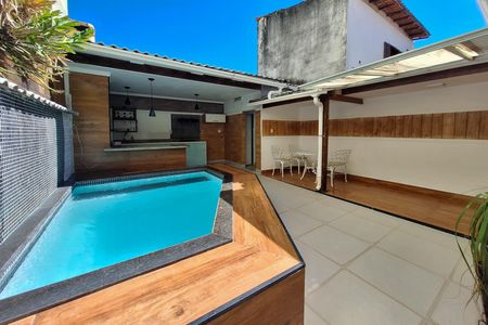 Quintal de casa para alugar com 2 quartos, 95m² em Piratininga, Niterói