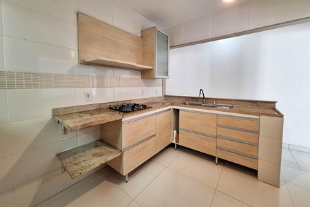 Casa para alugar com 95m², 2 quartos e 2 vagas Casa para alugar com 95m², 2 quartos e 2 vagasCozinha