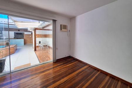 Casa para alugar com 95m², 2 quartos e 2 vagas Casa para alugar com 95m², 2 quartos e 2 vagasSuíte 1