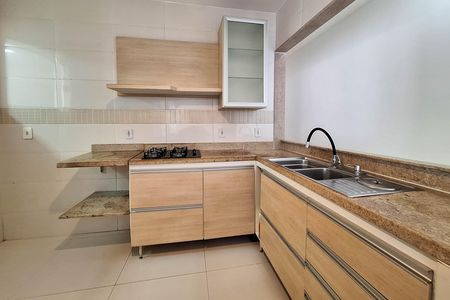 Casa para alugar com 95m², 2 quartos e 2 vagas Casa para alugar com 95m², 2 quartos e 2 vagasCozinha
