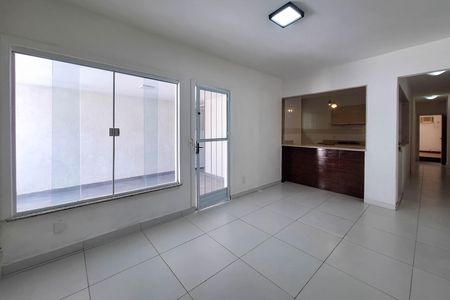 Casa para alugar com 2 quartos, 95m² em Piratininga, Niterói