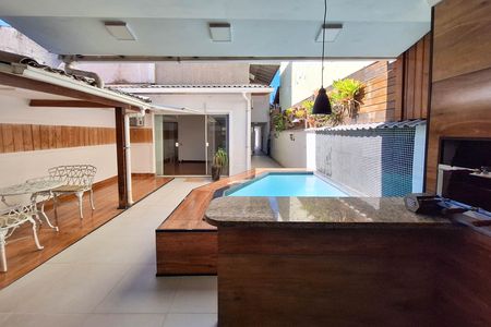 Casa para alugar com 95m², 2 quartos e 2 vagas Casa para alugar com 95m², 2 quartos e 2 vagasQuintal