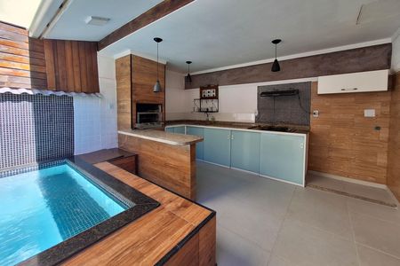 Quintal de casa para alugar com 2 quartos, 95m² em Piratininga, Niterói