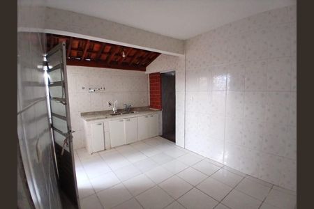 Casa à venda com 2 quartos, 170m² em Gopouva, Guarulhos
