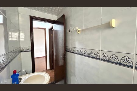 Apartamento para alugar com 61m², 2 quartos e 1 vaga Apartamento para alugar com 61m², 2 quartos e 1 vagaBanheiro