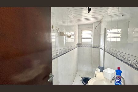 Banheiro de apartamento para alugar com 2 quartos, 61m² em Centro, Guarulhos
