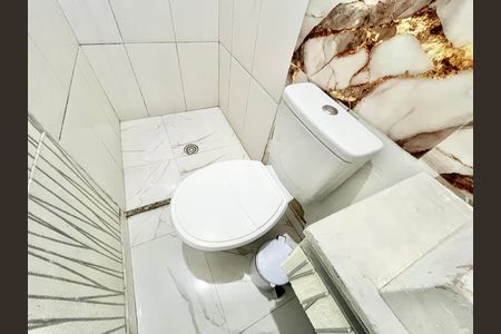 Casa para alugar com 40m², 1 quarto e sem vaga Casa para alugar com 40m², 1 quarto e sem vagaBanheiro