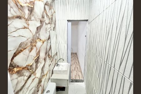 Casa para alugar com 40m², 1 quarto e sem vaga Casa para alugar com 40m², 1 quarto e sem vagaBanheiro