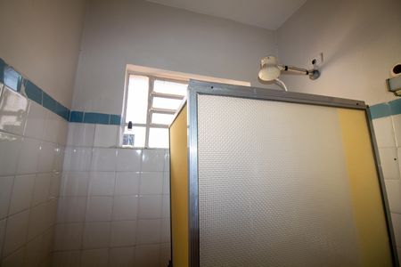 Casa para alugar com 180m², 2 quartos e 7 vagas Casa para alugar com 180m², 2 quartos e 7 vagasBanheiro de Serviço