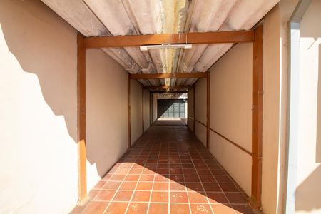Casa para alugar com 180m², 2 quartos e 7 vagas Casa para alugar com 180m², 2 quartos e 7 vagasGaragem