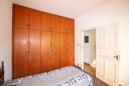 Casa para alugar com 180m², 2 quartos e 7 vagas Casa para alugar com 180m², 2 quartos e 7 vagasQuarto 2