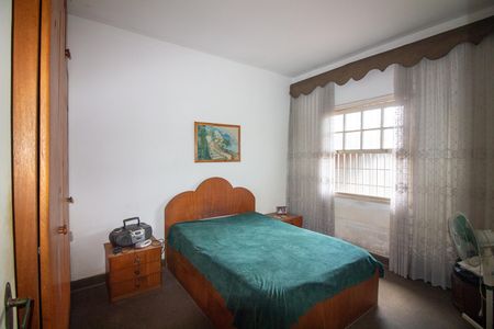 Quarto 1 de casa para alugar com 2 quartos, 180m² em Santo Amaro, São Paulo