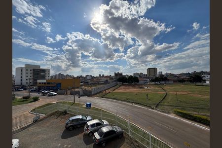 Apartamento à venda com 63m², 2 quartos e 1 vaga Apartamento à venda com 63m², 2 quartos e 1 vagaVista