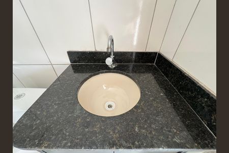 Apartamento à venda com 63m², 2 quartos e 1 vaga Apartamento à venda com 63m², 2 quartos e 1 vagaBanheiro
