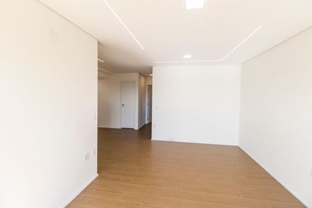 Sala  de apartamento para alugar com 2 quartos, 78m² em Alphaville Empresarial, Barueri