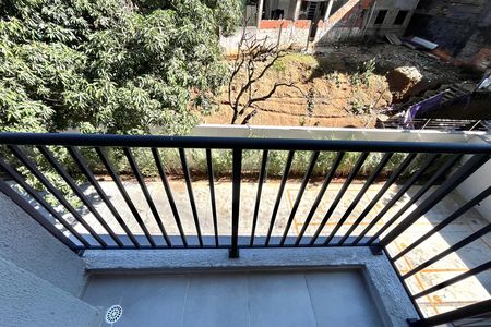 Apartamento para alugar com 37m², 2 quartos e sem vaga Apartamento para alugar com 37m², 2 quartos e sem vagaVaranda