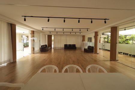 Apartamento à venda com 134m², 3 quartos e sem vagaÁrea comum - Salão de festas