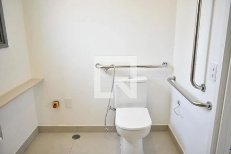Banheiro de apartamento para alugar com 1 quarto, 28m² em Vila Clementino, São Paulo