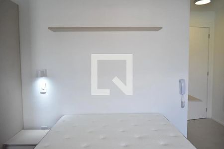 Apartamento à venda com 28m², 1 quarto e sem vaga Apartamento à venda com 28m², 1 quarto e sem vagaSala / Quarto