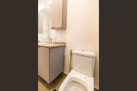 Apartamento para alugar com 78m², 2 quartos e 1 vaga Apartamento para alugar com 78m², 2 quartos e 1 vagaBanheiro da Suíte