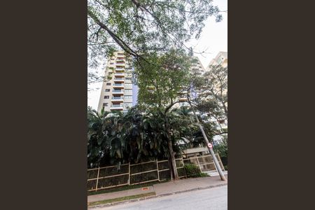 Apartamento para alugar com 120m², 3 quartos e 2 vagas Apartamento para alugar com 120m², 3 quartos e 2 vagasVista da Rua