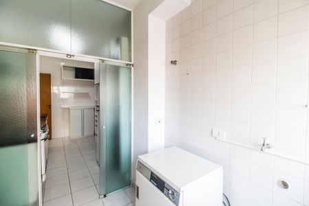 Apartamento para alugar com 120m², 3 quartos e 2 vagas Apartamento para alugar com 120m², 3 quartos e 2 vagasÁrea de Serviço