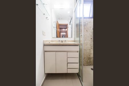 Apartamento para alugar com 120m², 3 quartos e 2 vagas Apartamento para alugar com 120m², 3 quartos e 2 vagasBanheiro da Suíte