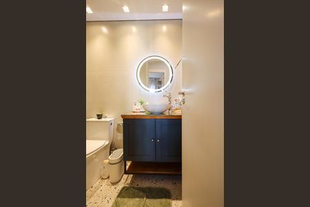 Banheiro de apartamento à venda com 2 quartos, 61m² em Campininha, São Paulo