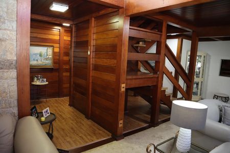 ESCADA de casa à venda com 4 quartos, 365m² em Barra da Tijuca, Rio de Janeiro