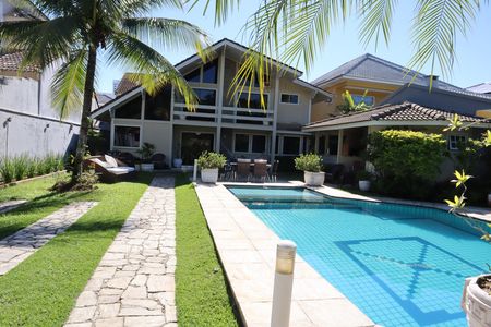 AREA EXTERNA de casa à venda com 4 quartos, 365m² em Barra da Tijuca, Rio de Janeiro