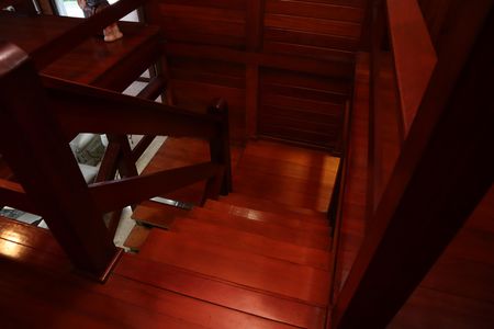 ESCADA  de casa à venda com 4 quartos, 365m² em Barra da Tijuca, Rio de Janeiro