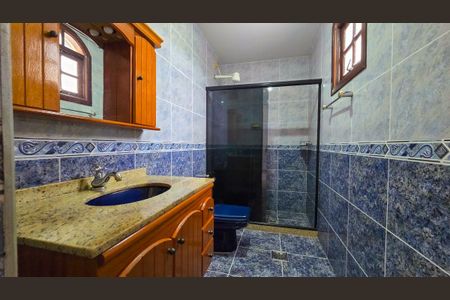 Casa à venda com 430m², 3 quartos e 2 vagas Casa à venda com 430m², 3 quartos e 2 vagasBanheiro da Suíte